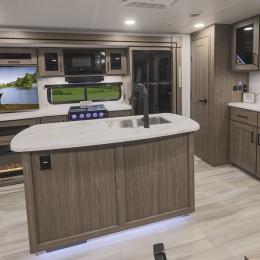 2024 Delta 292RL Interior