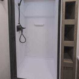 2024 Delta 292RL Interior