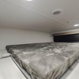 2025 Paradigm 395DS Interior