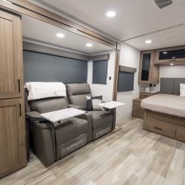 2025 Delta Ultra Light ML206 Interiors