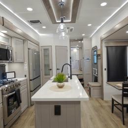 2025 Paradigm 370FB Interior