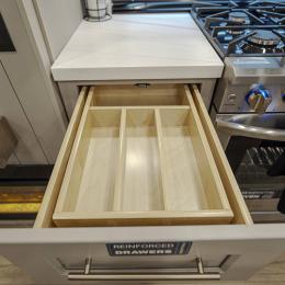 2025 Paradigm 370FB Interior