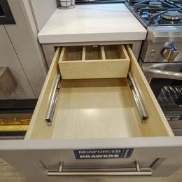 2025 Paradigm 370FB Interior