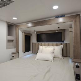 2025 Paradigm 370FB Interior