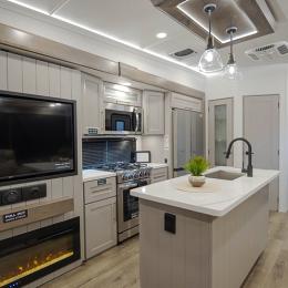 2025 Paradigm 370FB Interior