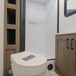 2025 Delta BH241 Interior