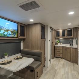 2025 Delta ML226 Interior