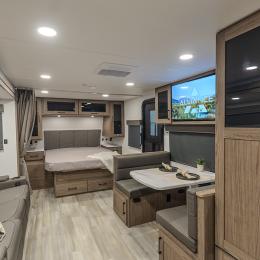 2025 Delta ML226 Interior