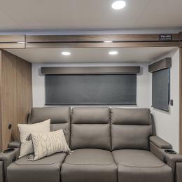 2025 Delta ML226 Interior