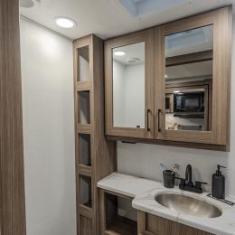 2025 Delta ML226 Interior