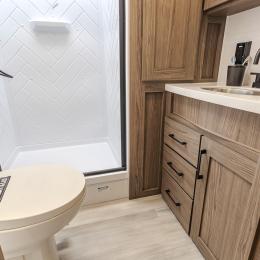 2025 Delta 274RKW Interior