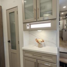 2025 Paradigm 375RD Interior