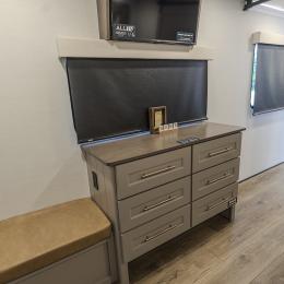 2025 Paradigm 375RD Interior