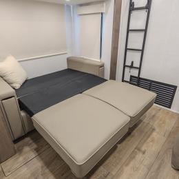 2025 Paradigm 380MP Interior