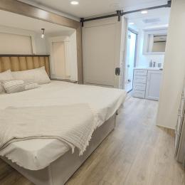 2025 Paradigm 385FL Interior